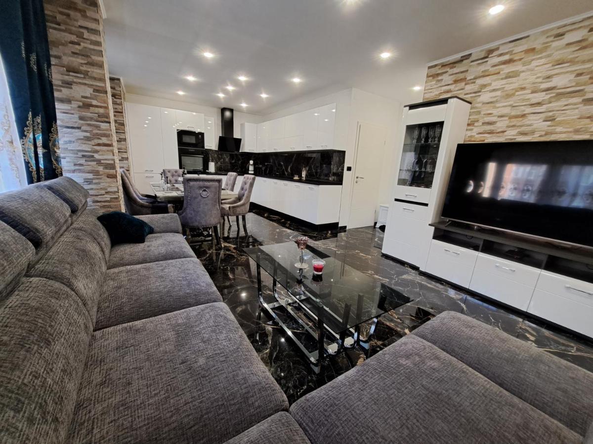 Apartment Monaco Rijeka Buitenkant foto