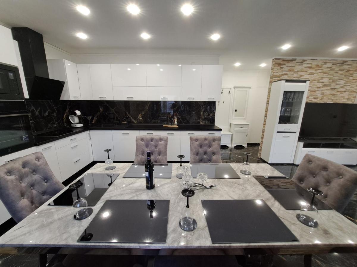 Apartment Monaco Rijeka Buitenkant foto